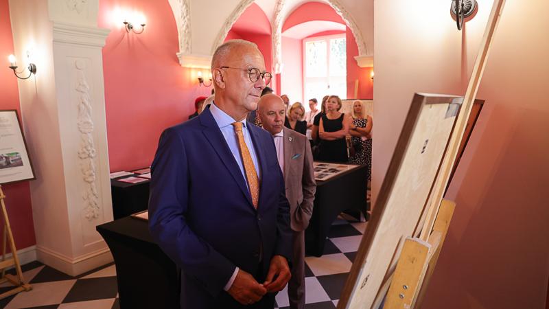 Uroczyste otwarcie zrewitalizowanego Dworu w Muzeum Etnograficznym z Zielonej Górze - Ochli