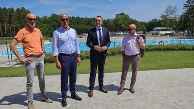 Marszałek Marcin Jabłoński i Prezydent Marcin Pabierowski z wizytą w H2Ochla