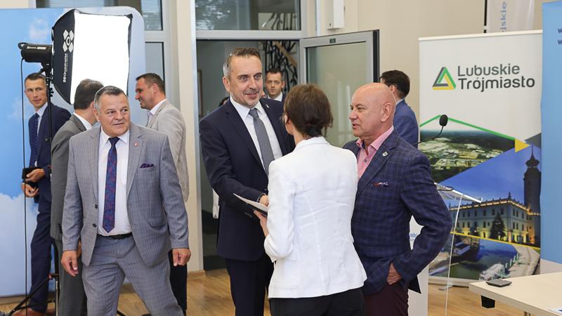 Podpisanie porozumień z samorządami realizującymi zintegrowane inwestycje terytorialne