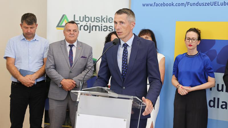 Podpisanie porozumień z samorządami realizującymi zintegrowane inwestycje terytorialne