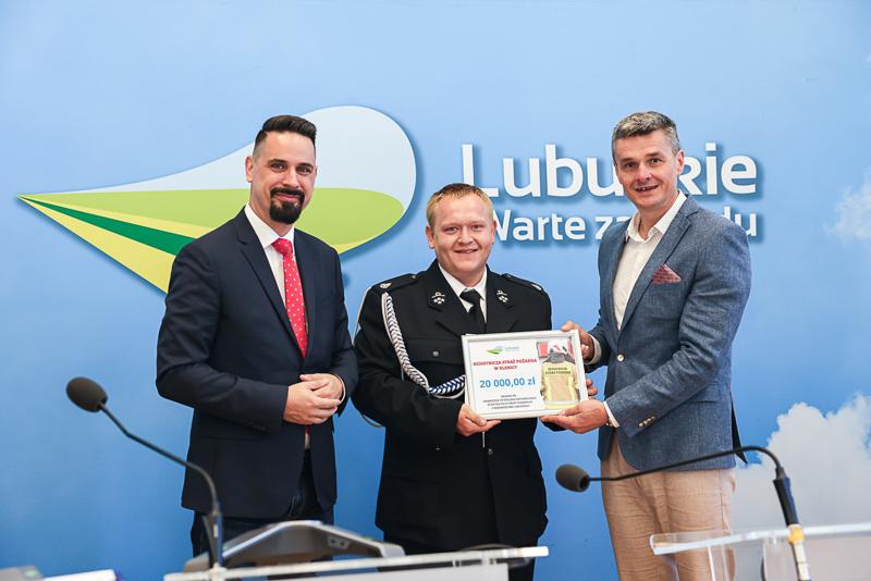 Podpisanie Umów na Zwiększenie Potencjału Ratowniczego OSP w Lubuskim