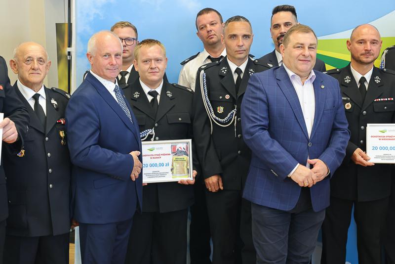 Podpisanie Umów na Zwiększenie Potencjału Ratowniczego OSP w Lubuskim