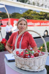 Zbiórka krwi przed urzędem marszałkowskim 
