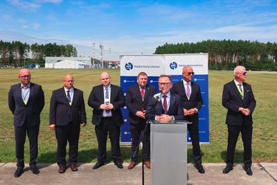 W piątek, 26 lipca 2024 r. w Porcie Lotniczym Zielona Góra-Babimost podpisano list intencyjny ws. projektu budowy nowego terminala pasażerskiego. Jednym z sygnatariuszy dokumentu był marszałek Marcin Jabłoński.