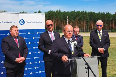 W piątek, 26 lipca 2024 r. w Porcie Lotniczym Zielona Góra-Babimost podpisano list intencyjny ws. projektu budowy nowego terminala pasażerskiego. Jednym z sygnatariuszy dokumentu był marszałek Marcin Jabłoński.
