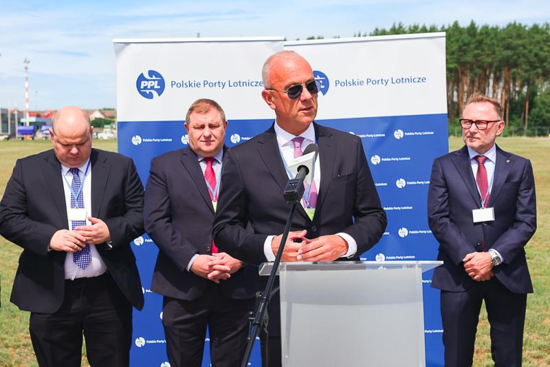 W piątek, 26 lipca 2024 r. w Porcie Lotniczym Zielona Góra-Babimost podpisano list intencyjny ws. projektu budowy nowego terminala pasażerskiego. Jednym z sygnatariuszy dokumentu był marszałek Marcin Jabłoński.