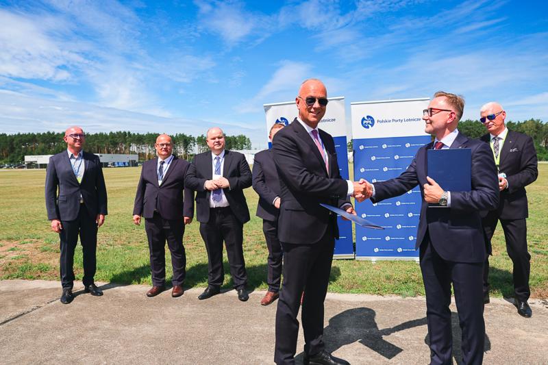 W piątek, 26 lipca 2024 r. w Porcie Lotniczym Zielona Góra-Babimost podpisano list intencyjny ws. projektu budowy nowego terminala pasażerskiego. Jednym z sygnatariuszy dokumentu był marszałek Marcin Jabłoński.