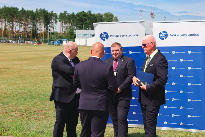 W piątek, 26 lipca 2024 r. w Porcie Lotniczym Zielona Góra-Babimost podpisano list intencyjny ws. projektu budowy nowego terminala pasażerskiego. Jednym z sygnatariuszy dokumentu był marszałek Marcin Jabłoński.