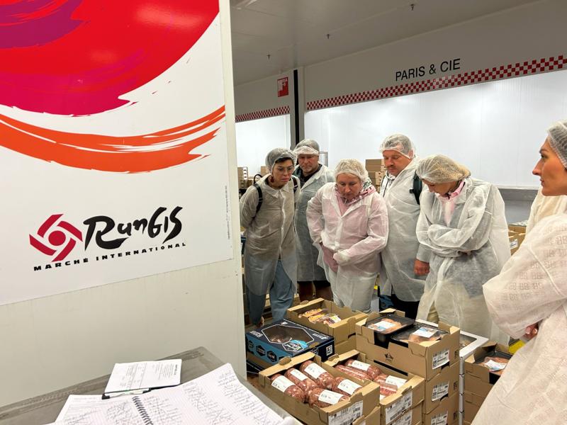 Lubuska Misja Gospodarcza Paryż 2024: wizyta lubuskich przedsiębiorców na paryskiej giełdzie Rungis Marché International (30 lipca 2024 r.)