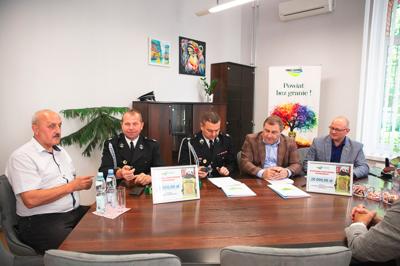 Jednostki OSP z województwa lubuskiego po raz kolejny otrzymały pieniądze na zakup nowego sprzętu i umundurowania