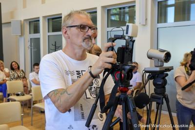 Uczestnicy konferencji prasowej dot. podpisania umowy o dofinansowanie projektu pod nazwą „Lubuskie Szkolnictwo Zawodowe dla Nowoczesnego Rynku Pracy”