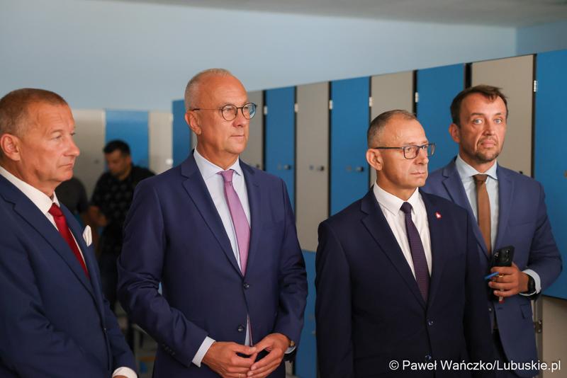 Przy ulicy Fabrycznej w Kostrzynie nad Odrą zaczął działać park wodny. W otwarciu obiektu 21 sierpnia 2024 r. uczestniczył marszałek województwa lubuskiego Marcin Jabłoński.