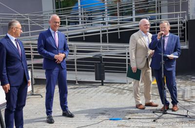 Przy ulicy Fabrycznej w Kostrzynie nad Odrą zaczął działać park wodny. W otwarciu obiektu 21 sierpnia 2024 r. uczestniczył marszałek województwa lubuskiego Marcin Jabłoński.
