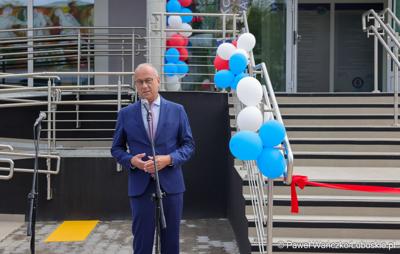 Przy ulicy Fabrycznej w Kostrzynie nad Odrą zaczął działać park wodny. W otwarciu obiektu 21 sierpnia 2024 r. uczestniczył marszałek województwa lubuskiego Marcin Jabłoński.
