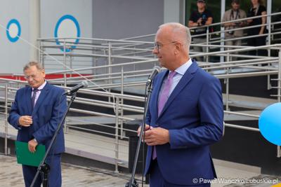 Przy ulicy Fabrycznej w Kostrzynie nad Odrą zaczął działać park wodny. W otwarciu obiektu 21 sierpnia 2024 r. uczestniczył marszałek województwa lubuskiego Marcin Jabłoński.

