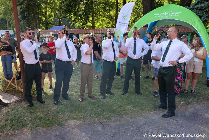 Uczestnicy Europejskich Targi Łowiectwa, Winiarstwa i Produktu Regionalnego ,,EKO – NATURA” w Gliśnie
