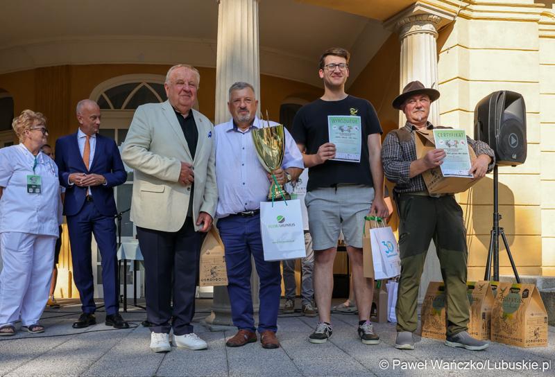 Uczestnicy Europejskich Targi Łowiectwa, Winiarstwa i Produktu Regionalnego ,,EKO – NATURA” w Gliśnie