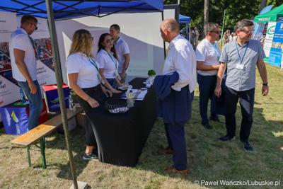 Uczestnicy Europejskich Targi Łowiectwa, Winiarstwa i Produktu Regionalnego ,,EKO – NATURA” w Gliśnie 