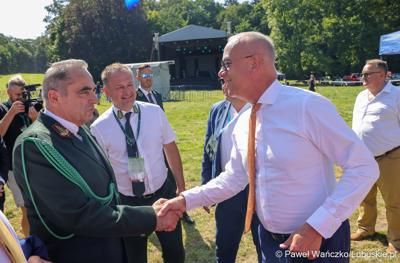 Uczestnicy Europejskich Targi Łowiectwa, Winiarstwa i Produktu Regionalnego ,,EKO – NATURA” w Gliśnie 