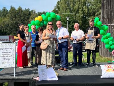W Zagrodzie Kamiennej skansenu w Zielonej Górze-Ochli świętowano jubileusz 10-lecia istnienia Twojego Zielonego Targu.