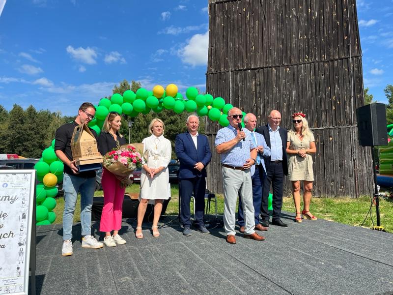W Zagrodzie Kamiennej skansenu w Zielonej Górze-Ochli świętowano jubileusz 10-lecia istnienia Twojego Zielonego Targu.