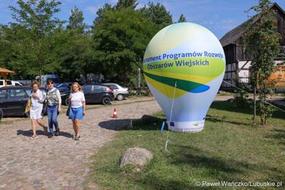 W Zagrodzie Kamiennej skansenu w Zielonej Górze-Ochli świętowano jubileusz 10-lecia istnienia Twojego Zielonego Targu. Gościem wydarzenia był członek zarządu województwa lubuskiego Zbigniew Kołodziej. 