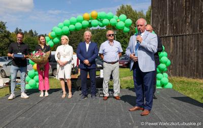 W Zagrodzie Kamiennej skansenu w Zielonej Górze-Ochli świętowano jubileusz 10-lecia istnienia Twojego Zielonego Targu. Gościem wydarzenia był członek zarządu województwa lubuskiego Zbigniew Kołodziej. 