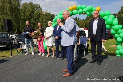 W Zagrodzie Kamiennej skansenu w Zielonej Górze-Ochli świętowano jubileusz 10-lecia istnienia Twojego Zielonego Targu. Gościem wydarzenia był członek zarządu województwa lubuskiego Zbigniew Kołodziej. 