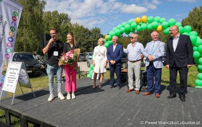 W Zagrodzie Kamiennej skansenu w Zielonej Górze-Ochli świętowano jubileusz 10-lecia istnienia Twojego Zielonego Targu. Gościem wydarzenia był członek zarządu województwa lubuskiego Zbigniew Kołodziej. 