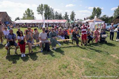 W Zagrodzie Kamiennej skansenu w Zielonej Górze-Ochli świętowano jubileusz 10-lecia istnienia Twojego Zielonego Targu. Gościem wydarzenia był członek zarządu województwa lubuskiego Zbigniew Kołodziej. 