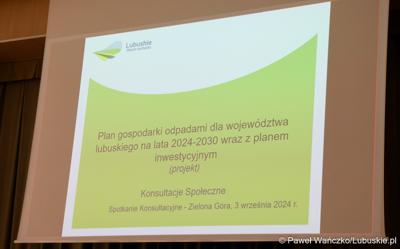 Uczestnicy spotkania konsultacyjnego dotyczącego projektu dokumentu pn. „Plan gospodarki odpadami dla województwa lubuskiego na lata 2024-2030 wraz z planem inwestycyjnym