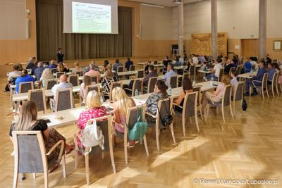 Uczestnicy spotkania konsultacyjnego dotyczącego projektu dokumentu pn. „Plan gospodarki odpadami dla województwa lubuskiego na lata 2024-2030 wraz z planem inwestycyjnym