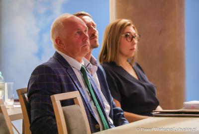 Uczestnicy spotkania konsultacyjnego dotyczącego projektu dokumentu pn. „Plan gospodarki odpadami dla województwa lubuskiego na lata 2024-2030 wraz z planem inwestycyjnym