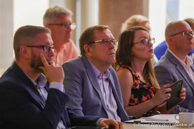 Uczestnicy spotkania konsultacyjnego dotyczącego projektu dokumentu pn. „Plan gospodarki odpadami dla województwa lubuskiego na lata 2024-2030 wraz z planem inwestycyjnym