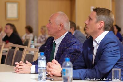 Uczestnicy spotkania konsultacyjnego dotyczącego projektu dokumentu pn. „Plan gospodarki odpadami dla województwa lubuskiego na lata 2024-2030 wraz z planem inwestycyjnym