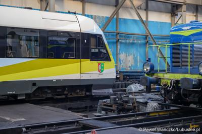 Wiceminister infrastruktury Piotr Malepszak wraz z wicemarszałkiem Sebastianem Ciemnoczołowskim, wojewodą lubuskim Markiem Cebulą i wiceprezydentem Zielonej Góry drem Jarosławem Flakowskim odwiedzili Czerwieńsk