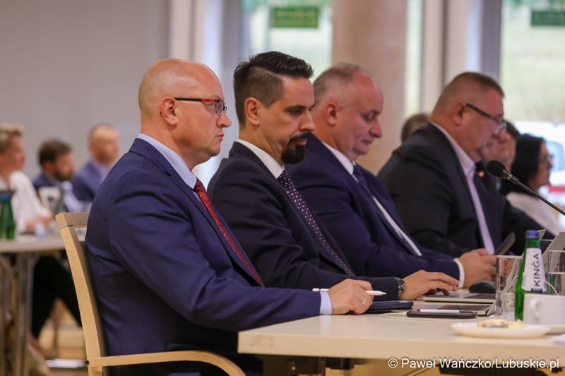 Uczestnicy wrześniowej sesji Sejmiku Województwa Lubuskiego