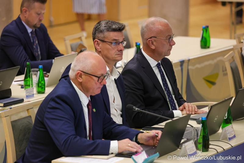 Uczestnicy wrześniowej sesji Sejmiku Województwa Lubuskiego