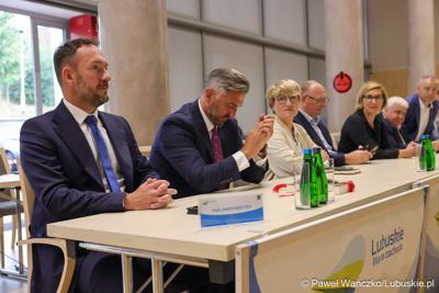Uczestnicy wrześniowej sesji Sejmiku Województwa Lubuskiego