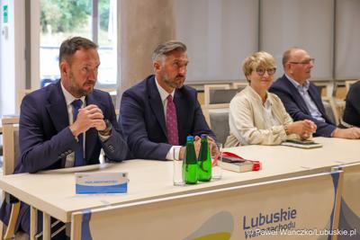 Uczestnicy wrześniowej sesji Sejmiku Województwa Lubuskiego
