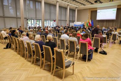 Uczestnicy wrześniowej sesji Sejmiku Województwa Lubuskiego