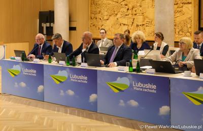 Uczestnicy wrześniowej sesji Sejmiku Województwa Lubuskiego