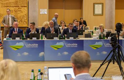 Uczestnicy wrześniowej sesji Sejmiku Województwa Lubuskiego