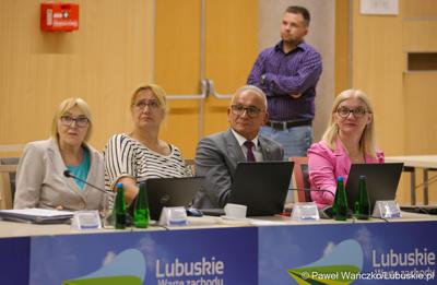 Uczestnicy wrześniowej sesji Sejmiku Województwa Lubuskiego