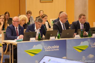 Uczestnicy wrześniowej sesji Sejmiku Województwa Lubuskiego