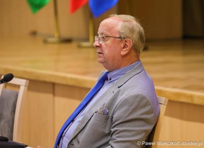 Wiceprzewodniczący Sejmiku Województwa Lubuskiego Edward Fedko podczas wrześniowej sesji Sejmiku Województwa Lubuskiego