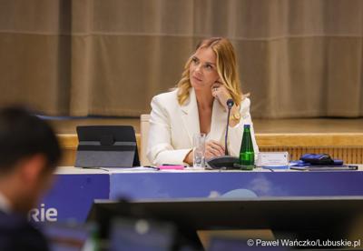 Przewodnicząca Sejmiku Województwa Lubuskiego Anna Synowiec podczas wrześniowej sesji Sejmiku Województwa Lubuskiego