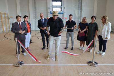 Uroczystość otwarcia nowej sali gimnastycznej w Zespole Szkół Licealnych w Słubicach 
