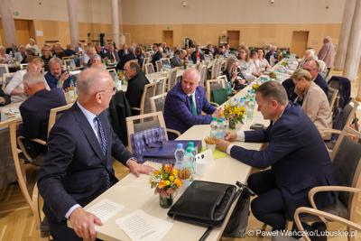 Uczestnicy X Okręgowego Zjazdu Delegatów Polskiego Związku Działkowców