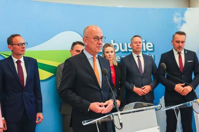 Konferencja prasowa i podpisanie umowy, projekt "Ciekawa Nauka" 